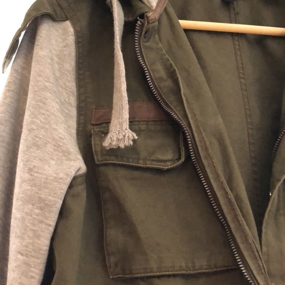 H&M DIVIDED Olive Green Utility hoodie Jacket - Picture 2 of 12